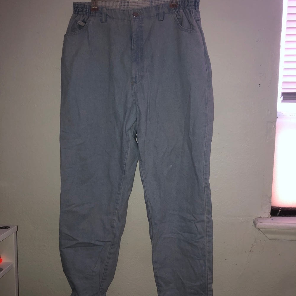 Lee high waist stretchy jeans light wash size 18